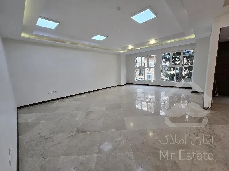 131مترسعادت آباد*موقعیت اداری*جای پارک مناسب