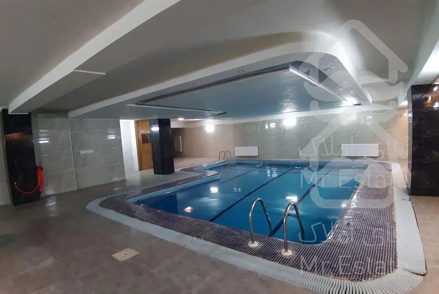 آپارتمان تک واحدی / ۱۸۰متری / جنوب میرداماد