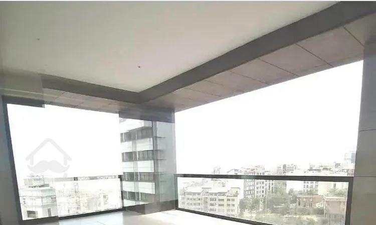 آپارتمان ۴۲۰ متری(طبقه آخر)