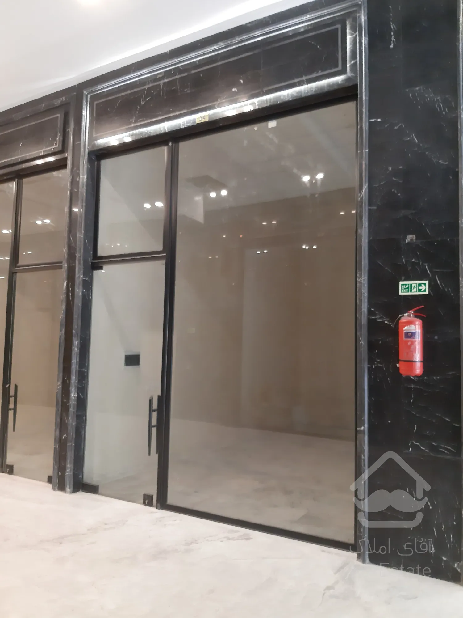 اجاره مغازه 40 در رونیکا پالاس