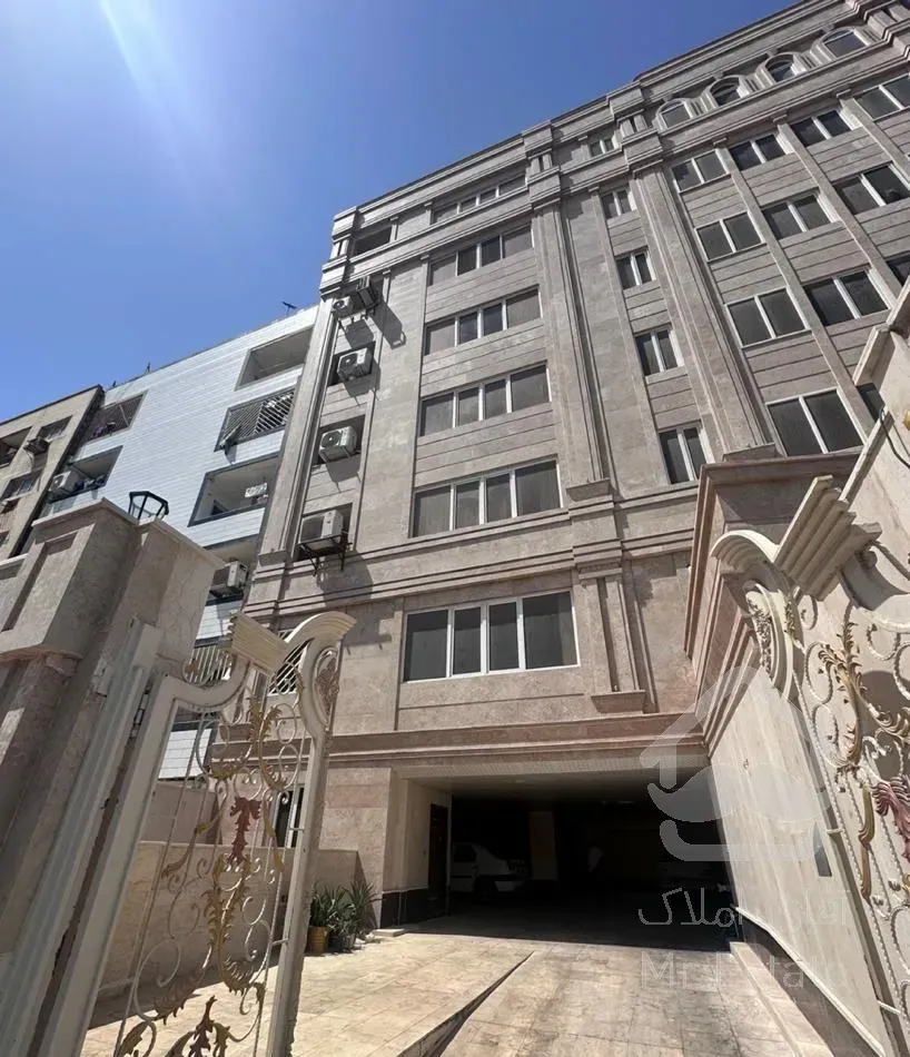 فروش آپارتمان ۱۵۵ متری ۳ خوابه نیایش