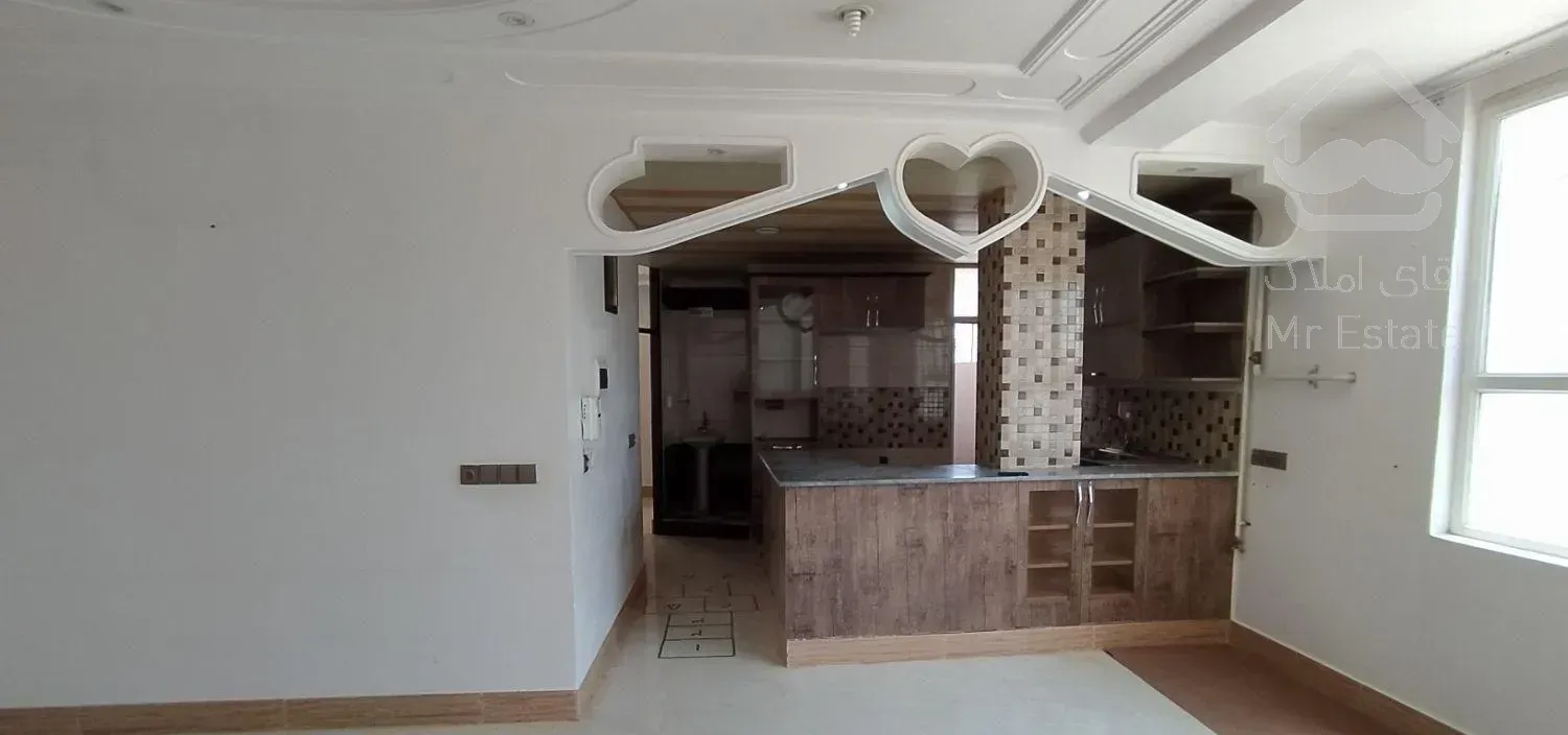 آپارتمان ۸۳ متری کوی امام رضا