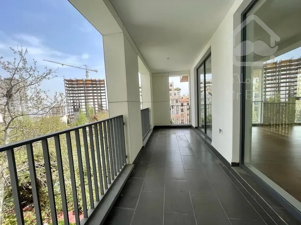 فروش اپارتمان 240 متری زعفرانیه