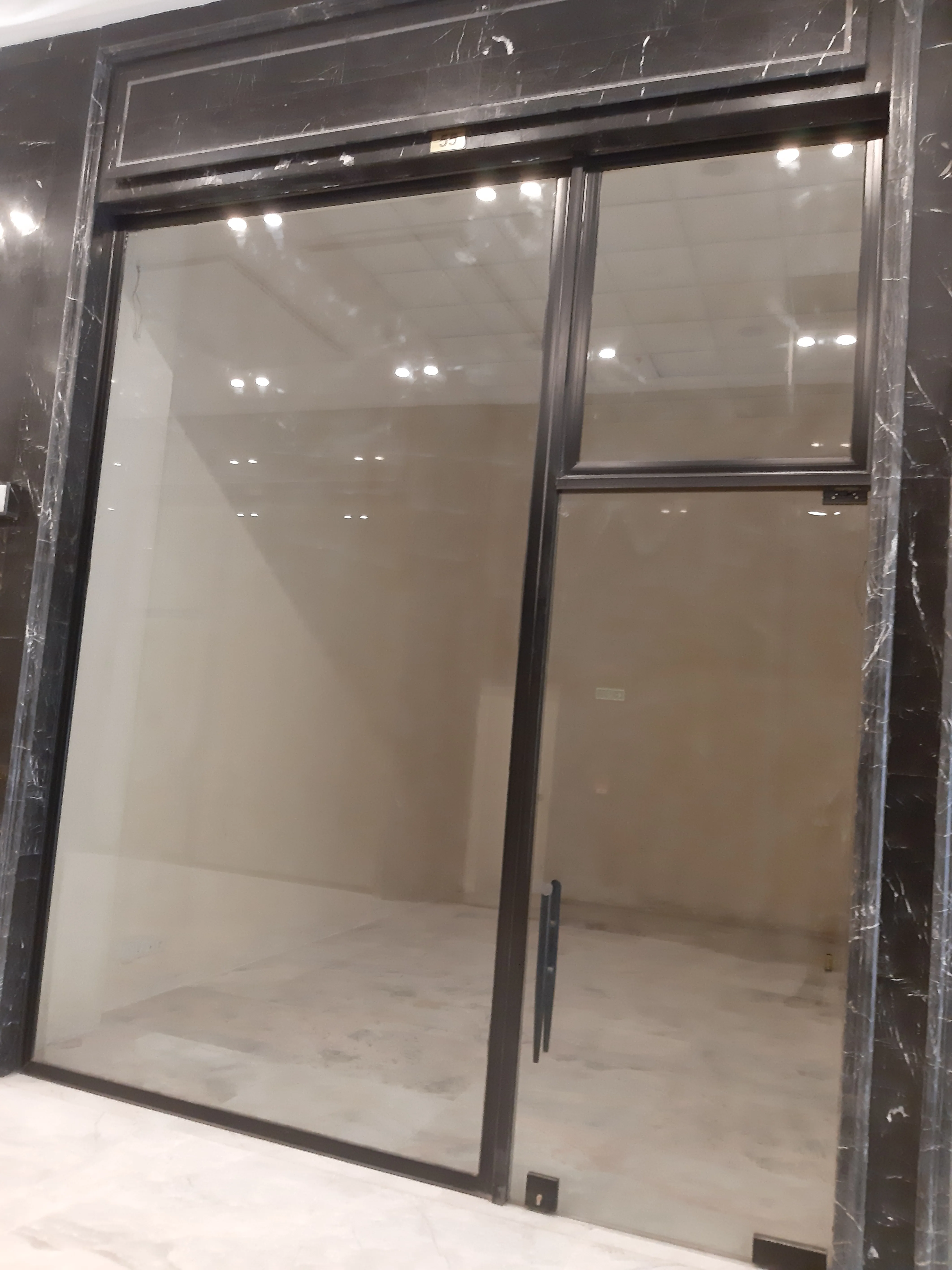 فروش مغازه 19 متر در رونیکا مال هروی