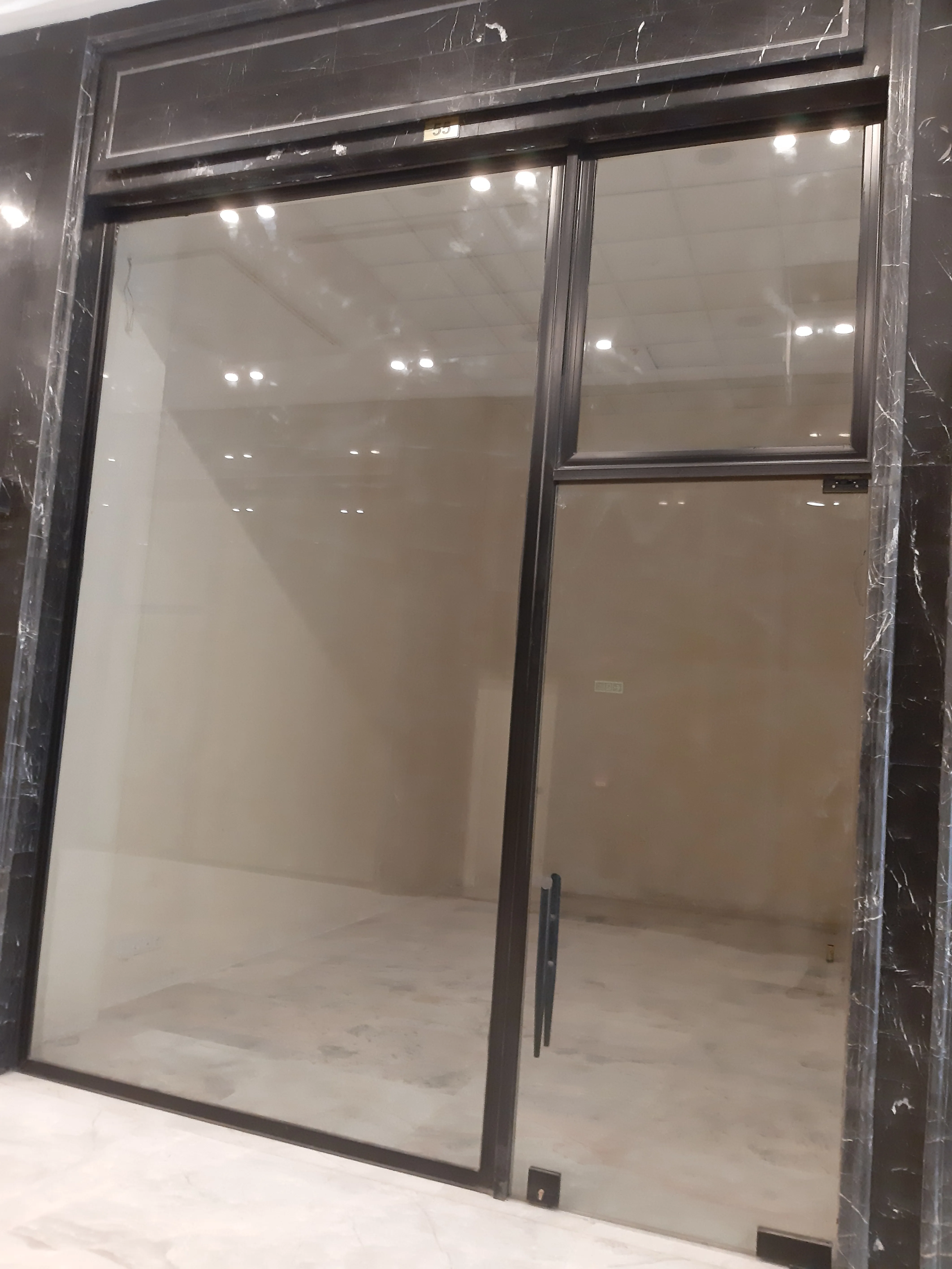 فروش مغازه 39 متری لاکچری در رونیکا مال پاسداران