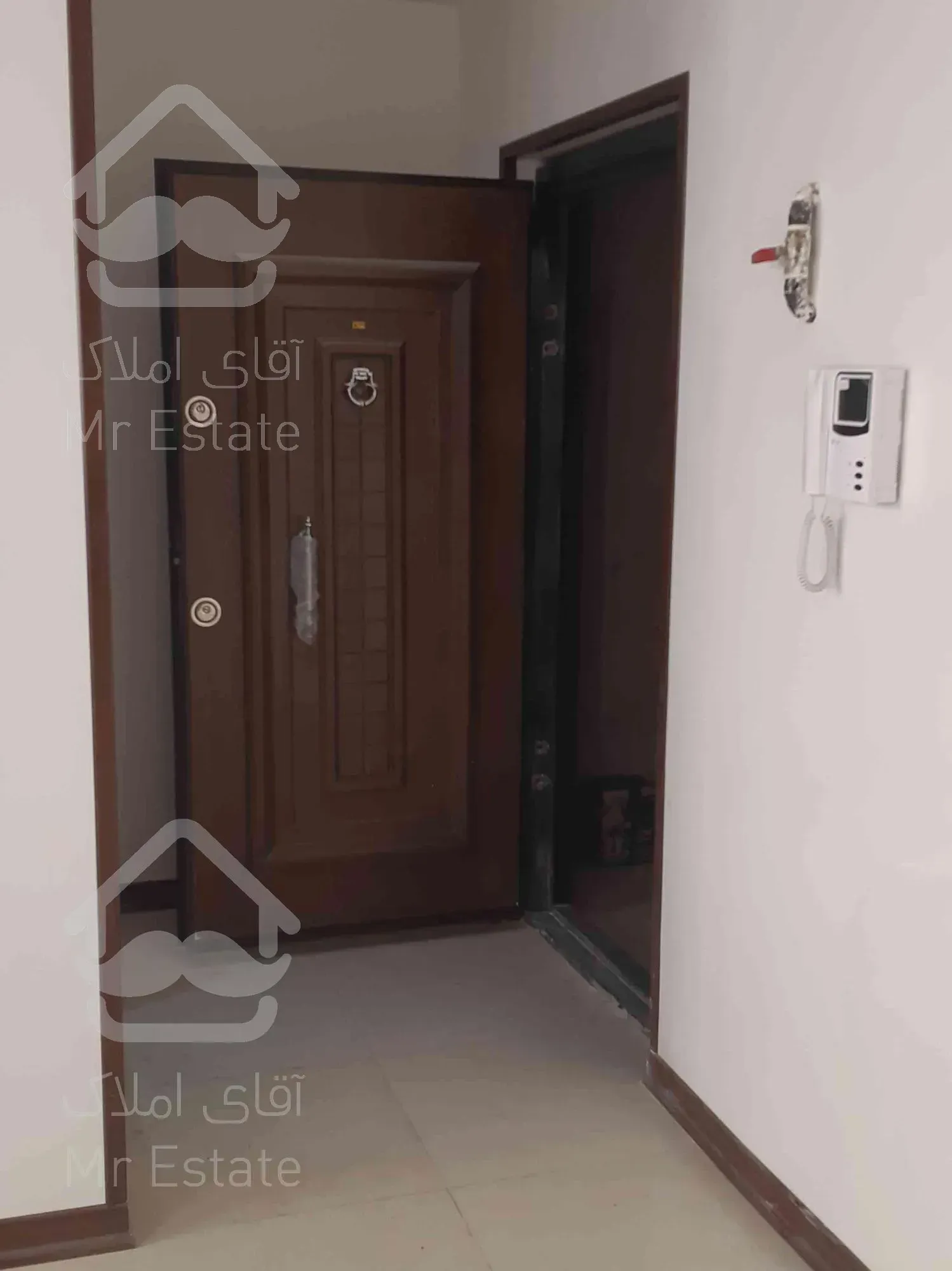 آپارتمان نوساز دوخوابه