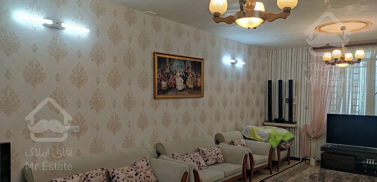 خانه ویلایی مسکونی واقع در باغ نو جنب پل خیرآباد