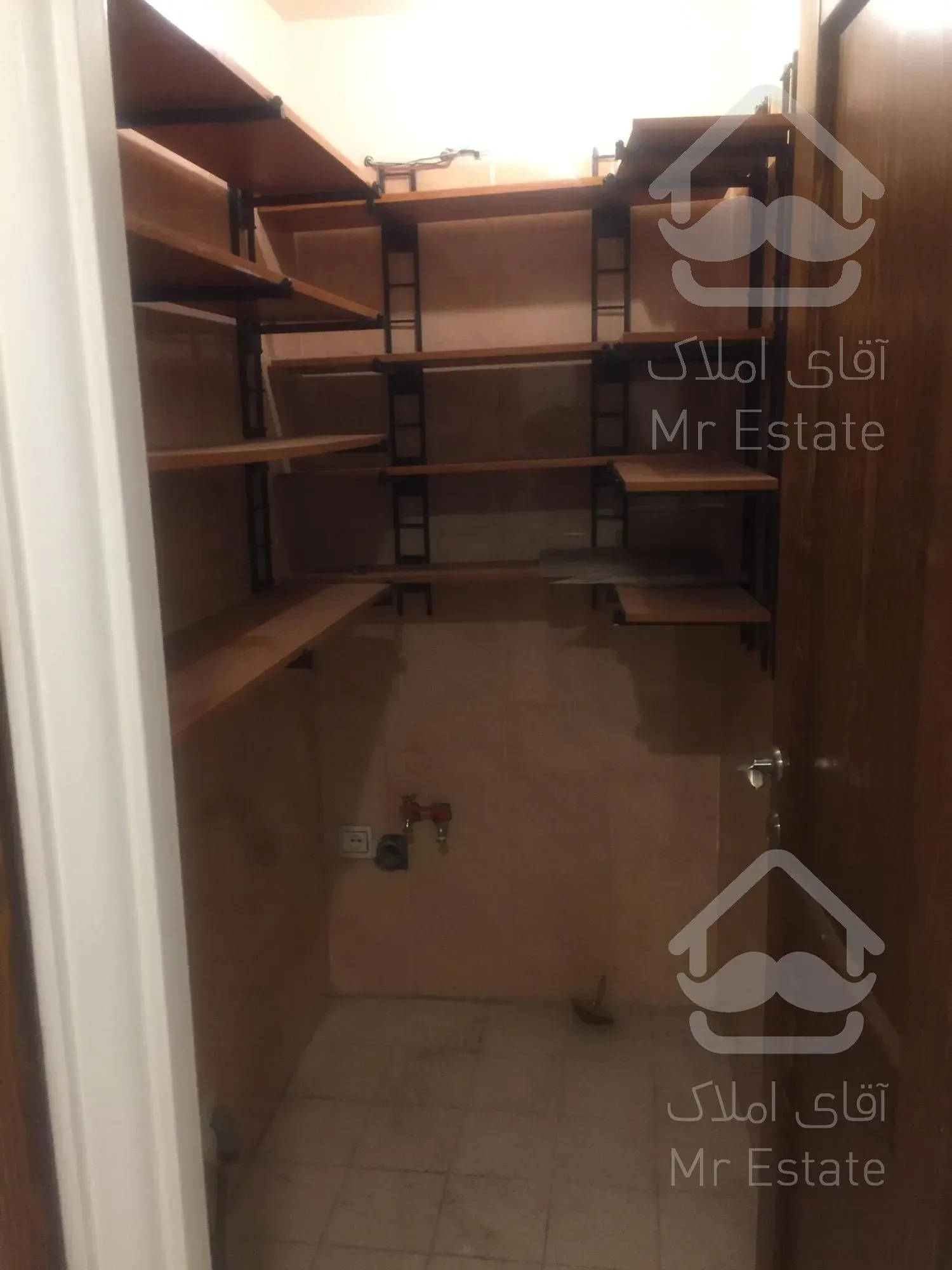 آپارتمان ۱۸۰ متری۳ خواب