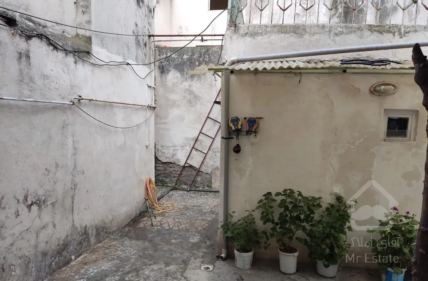 خونه ویلایی پشت قواره آینده‌دار 127 متر