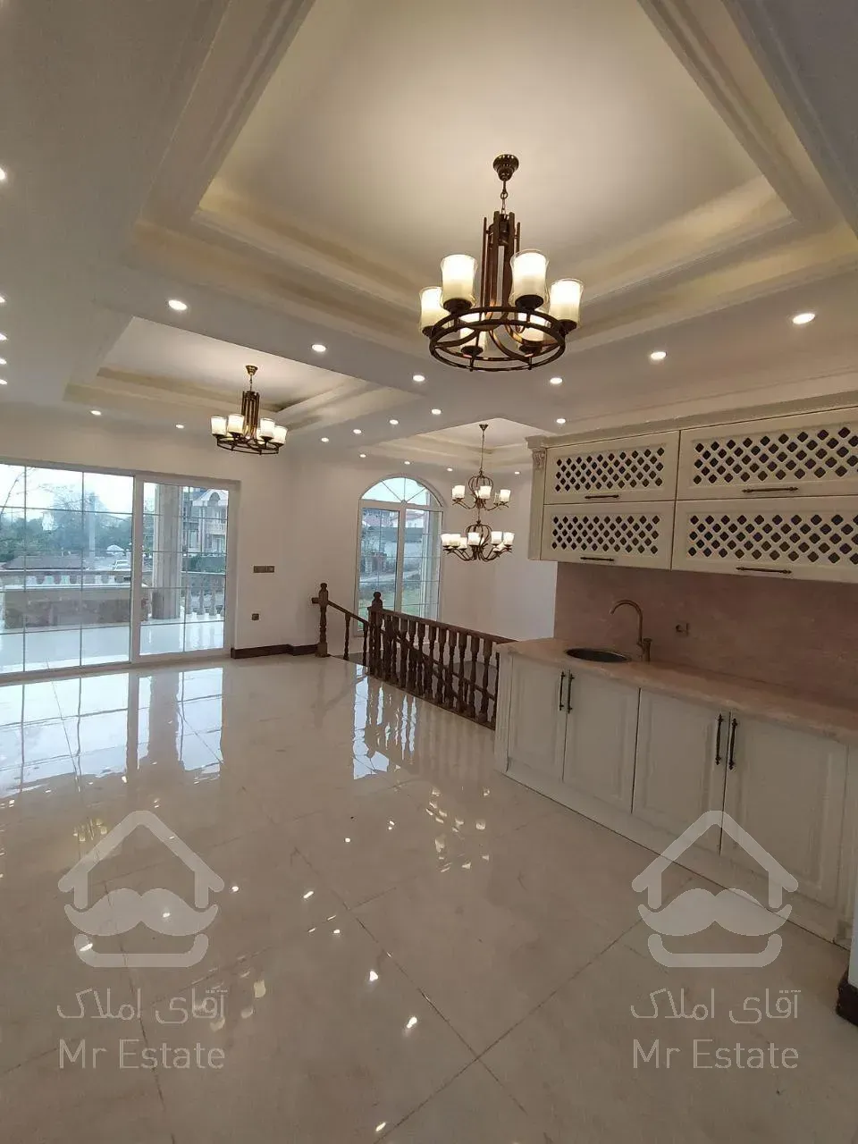 فروش ویلا ۵۳۰ متری