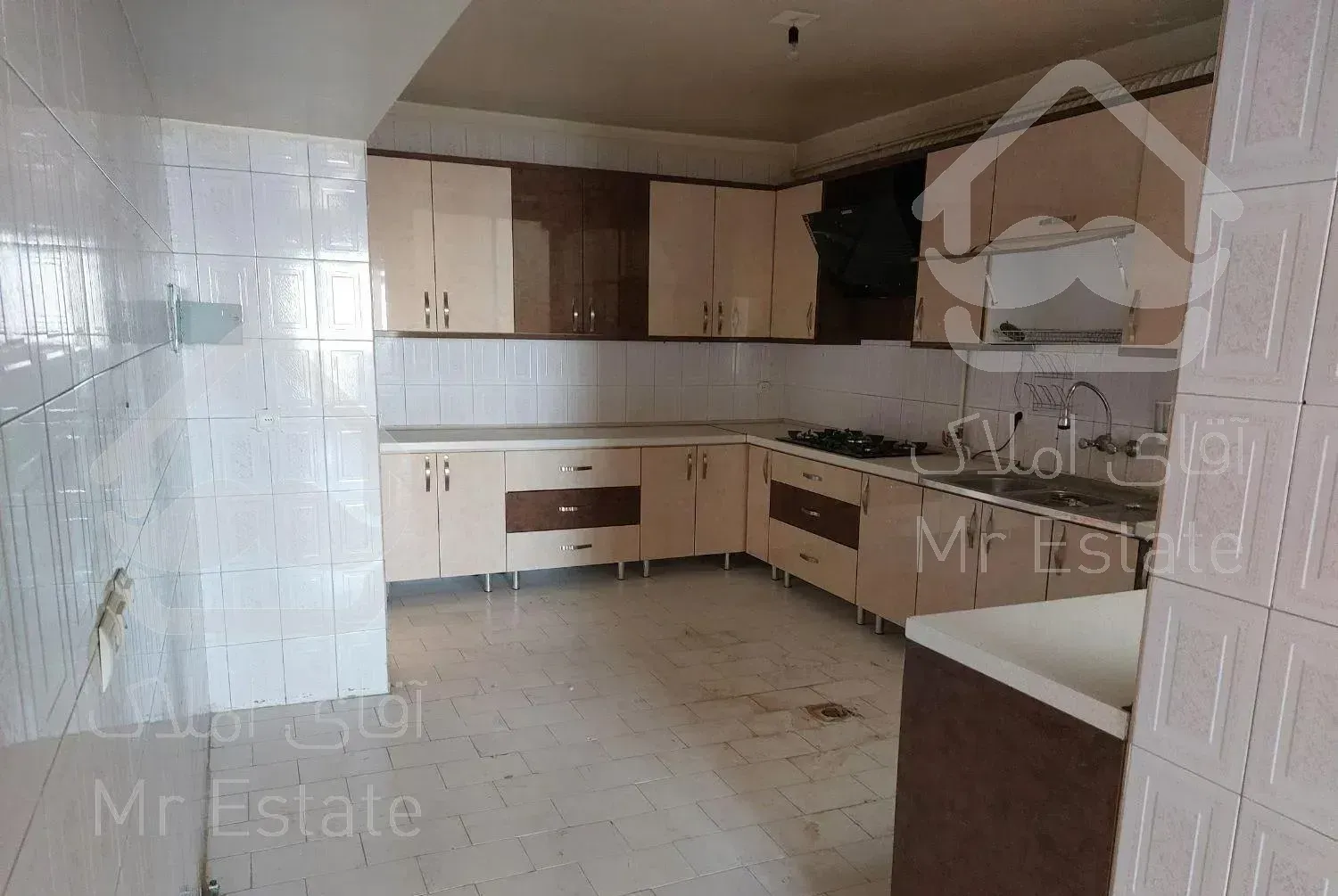 آپارتمان ۱۲۰ متر سعادت اباد