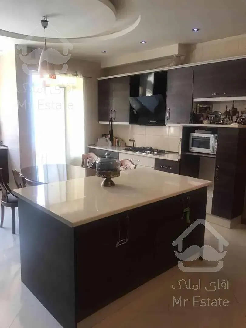 آپارتمان 136 متر / 3 خوابه / تک واحدی / فردوس شرق