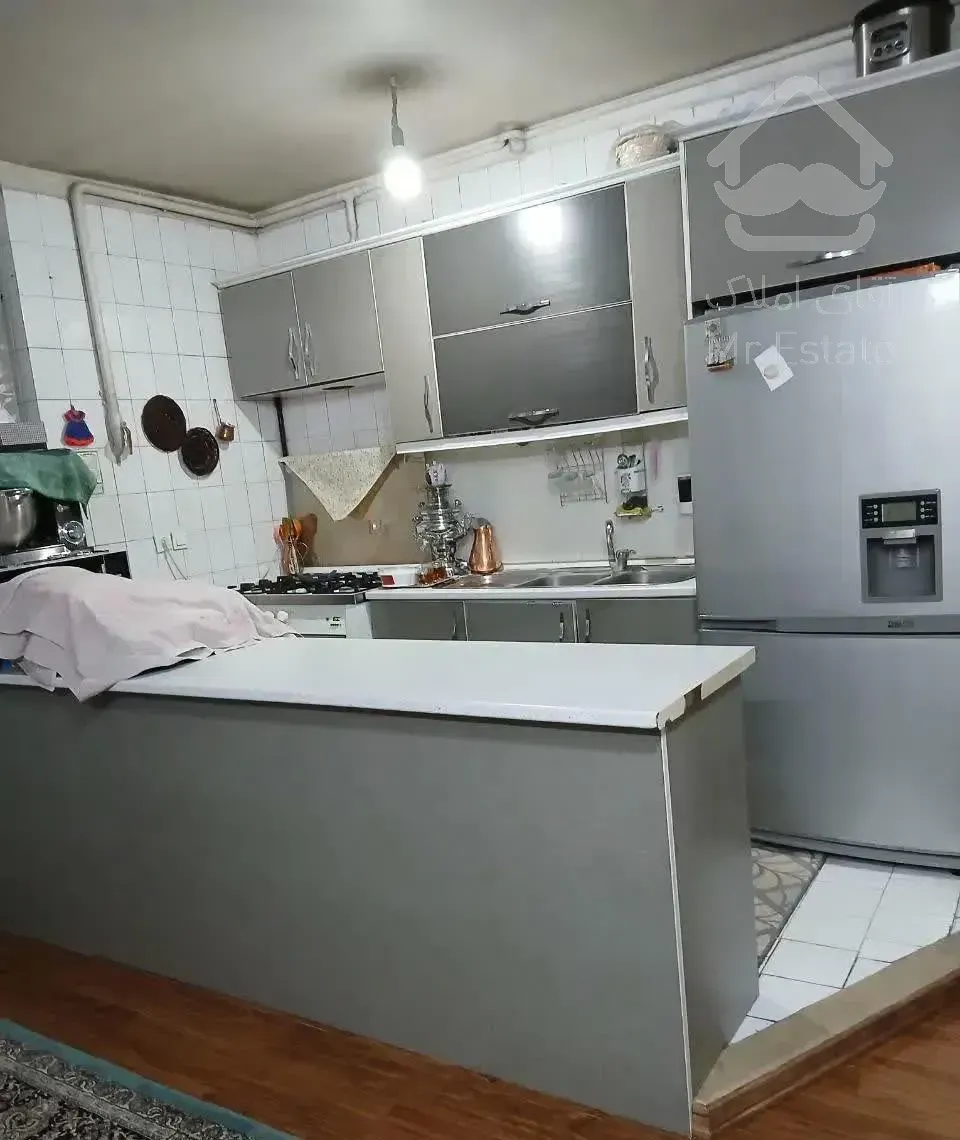 رهن آپارتمان ۷۳متری طبقه اول  دو خواب