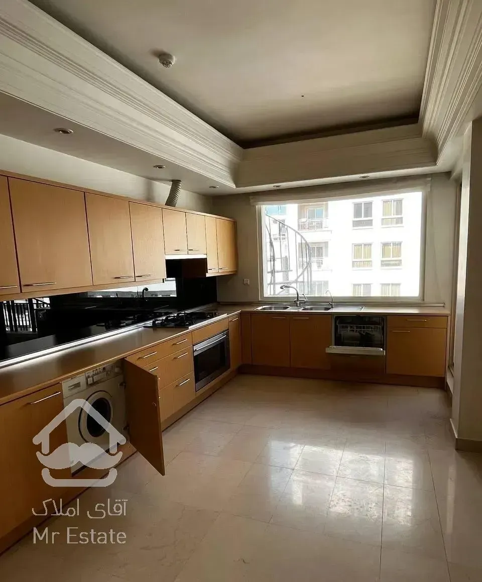 ولنجک+۲۰۰متر+پنت+غرق نور