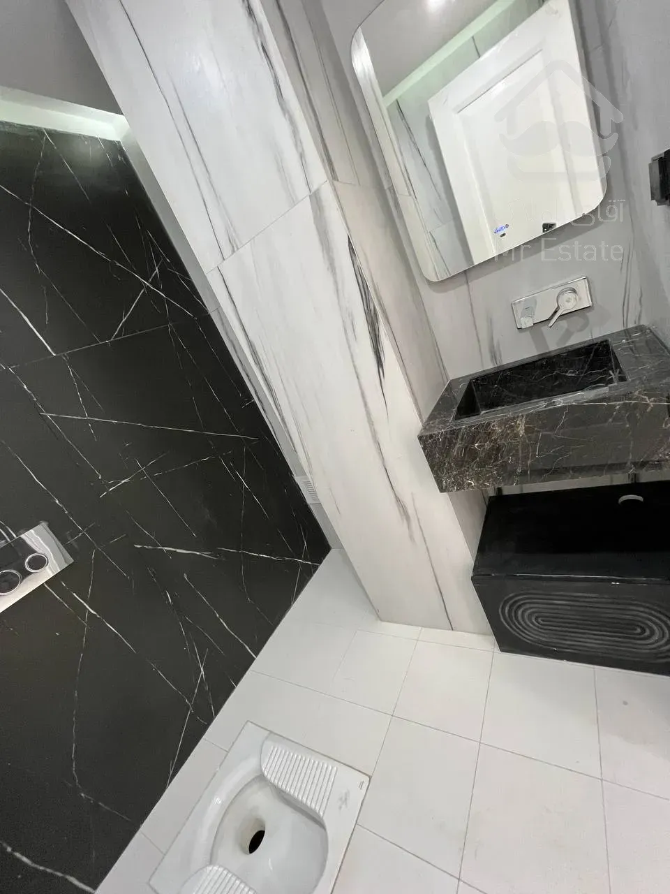 فروش اپارتمان 5 طبقه تک واحدی و دو واحد تجاری بصورت یکجا بفروش میرسد