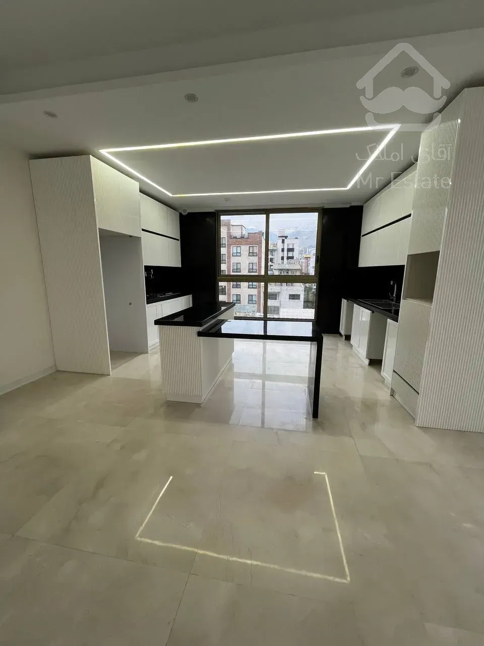 فروش اپارتمان 5 طبقه تک واحدی و دو واحد تجاری بصورت یکجا بفروش میرسد