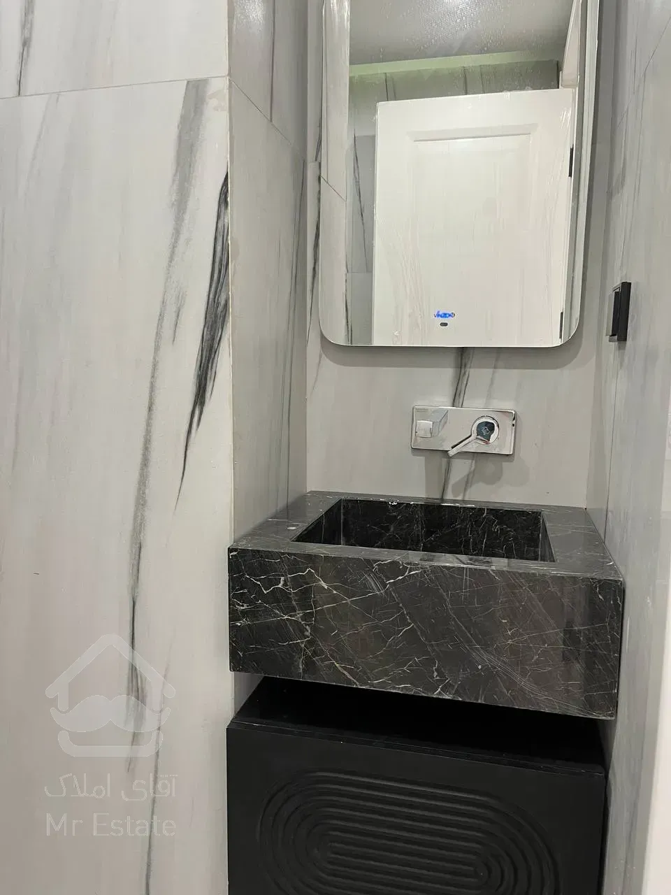 فروش 5 واحداپارتمان به همراه دو واحد تجاری یکجا بفروش میرسد