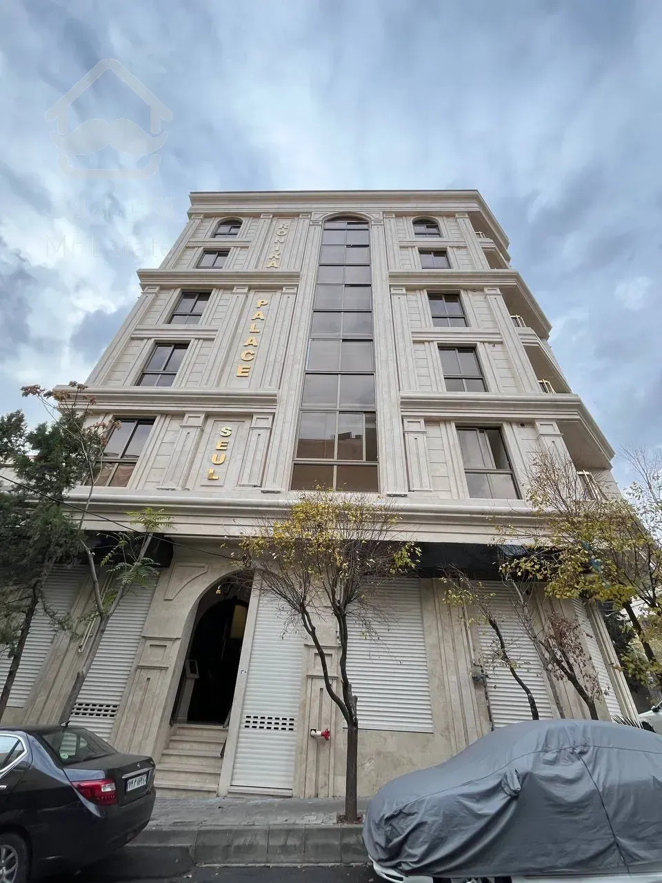 فروش اپارتمانی لوکس 5 طبقه تک واحدی و دو واحد تجاری به صورت یکجا بفروش میرسد