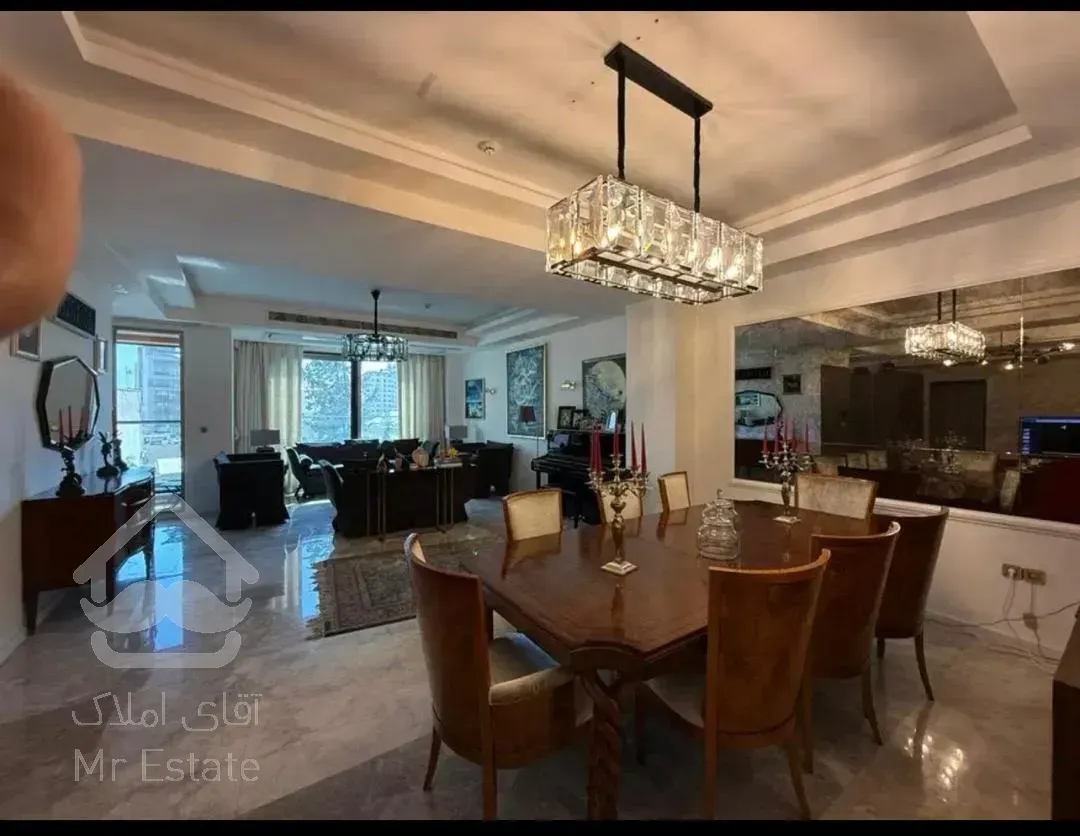 فروش اپارتمان 220 متری زعفرانیه