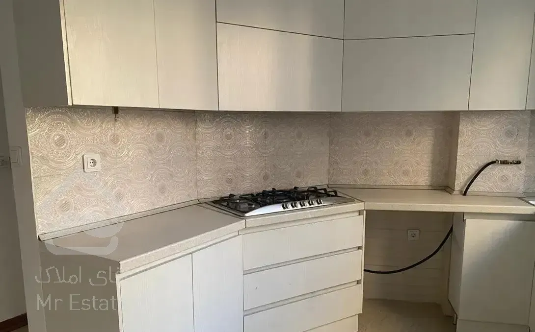 آپارتمان ۷۱ متر/ ۲ خواب/ پارکینگ/ آسانسور / بالکن