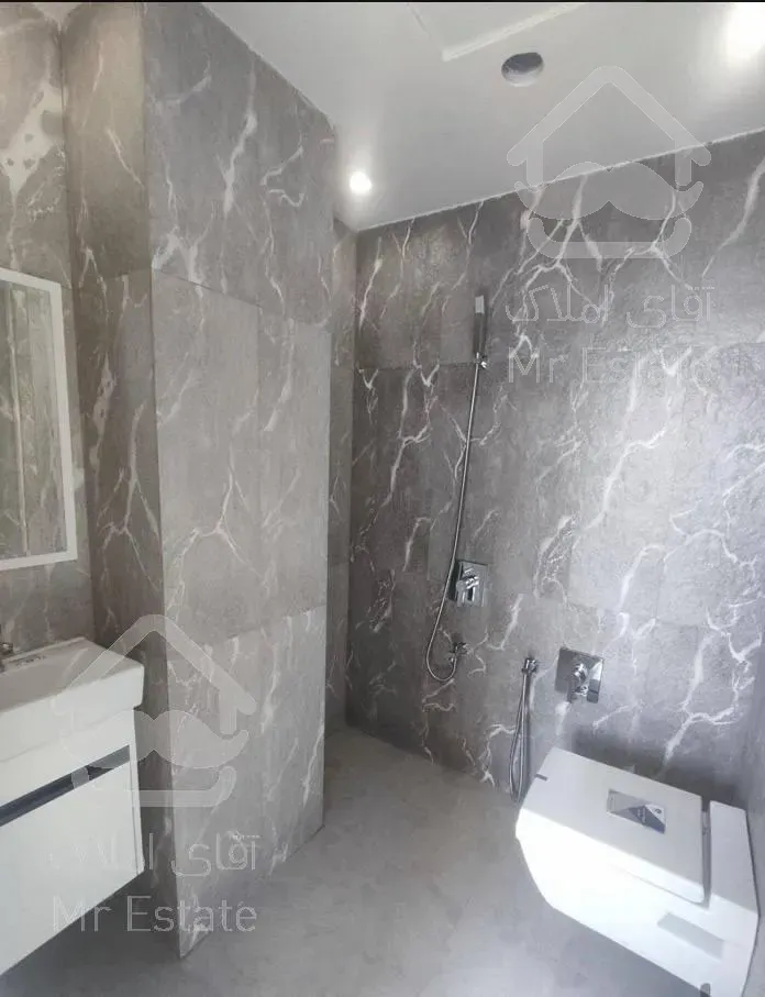 لوکس فوری / دو خوابه تک واحدی/ فول تجهیز نزدیک پارک