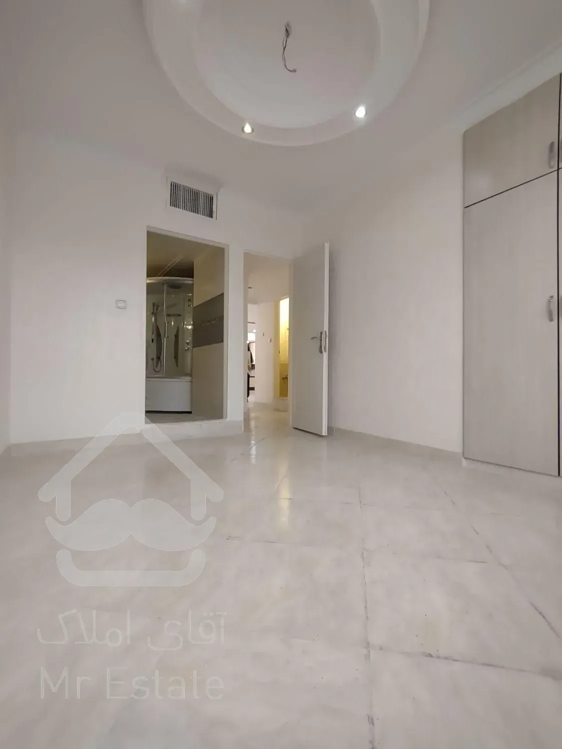 105متر/دو خواب/۴باغ شرقی/غرق نور