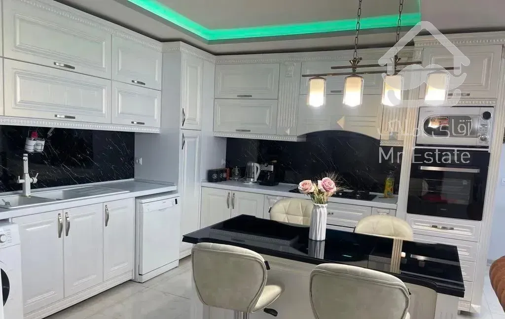 ۱۷۵متر خوش نقشه و شیک با متریال/بلوارجمهوری