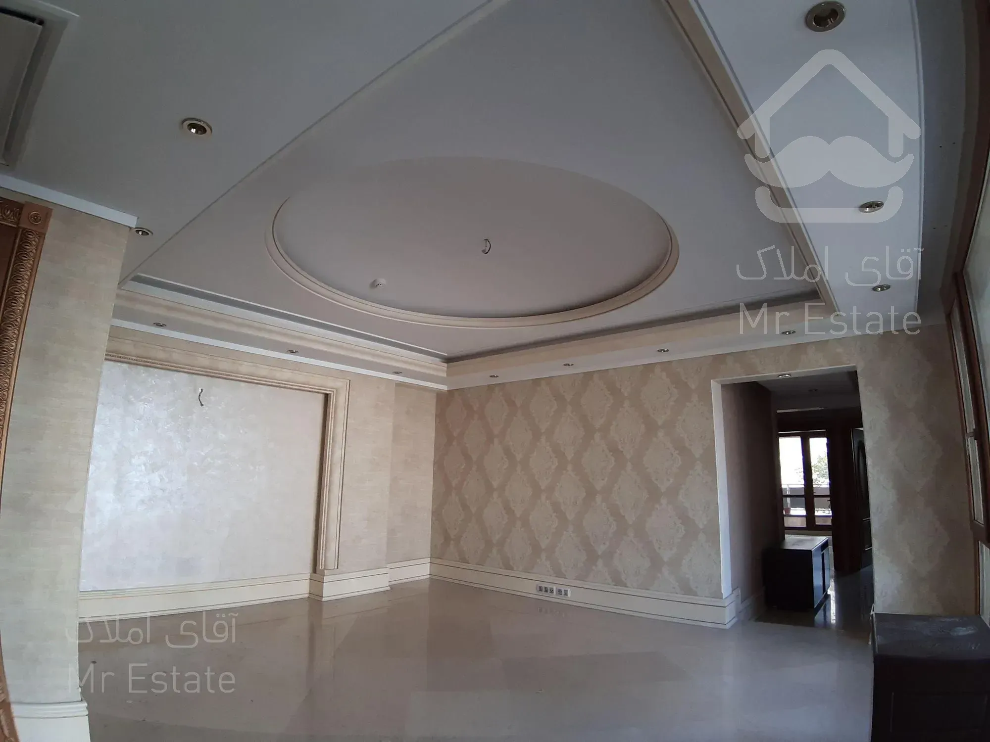 خرید آپارتمان 260 متری فرمانیه سنبل