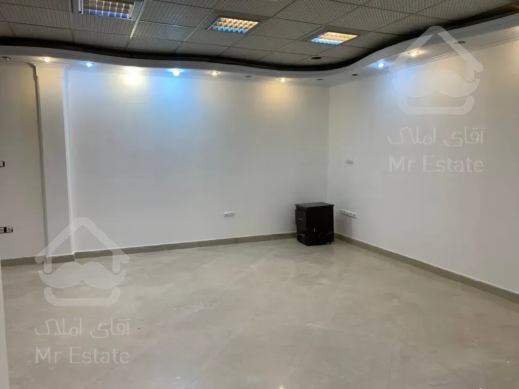 ۱۶۰۰متر سند اداری بخارست