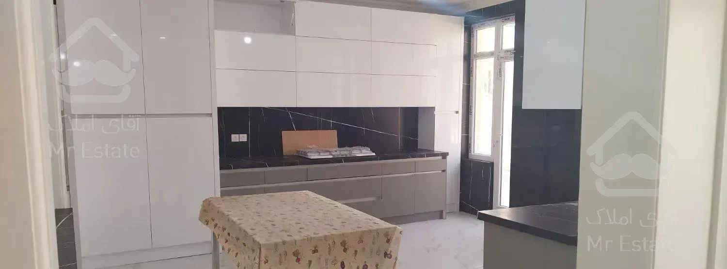 261 متر  در دروس