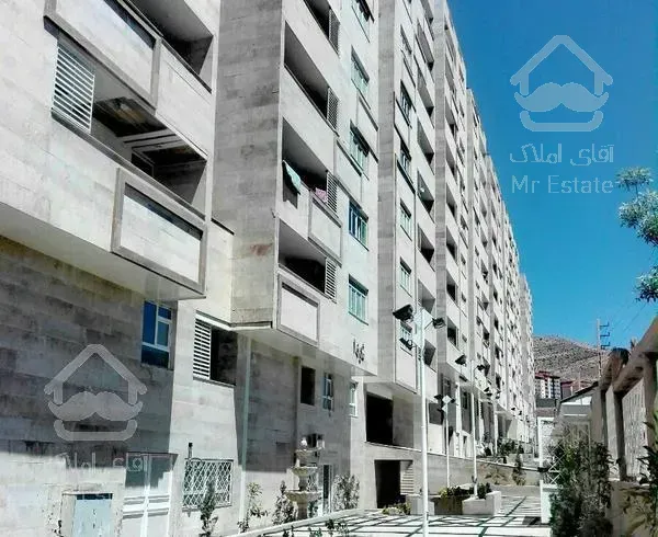 125متراپارتمان نوساز شیک با85مترحیاط اختصاصی