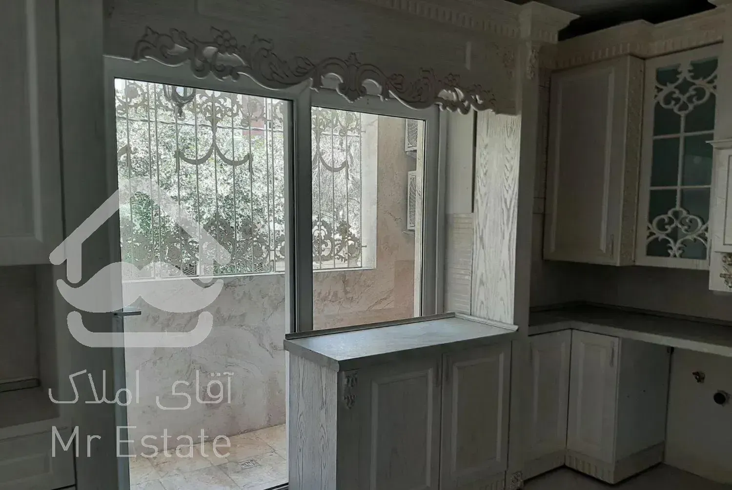 آپارتمان صفر طبقه ۵ (رهن کامل)