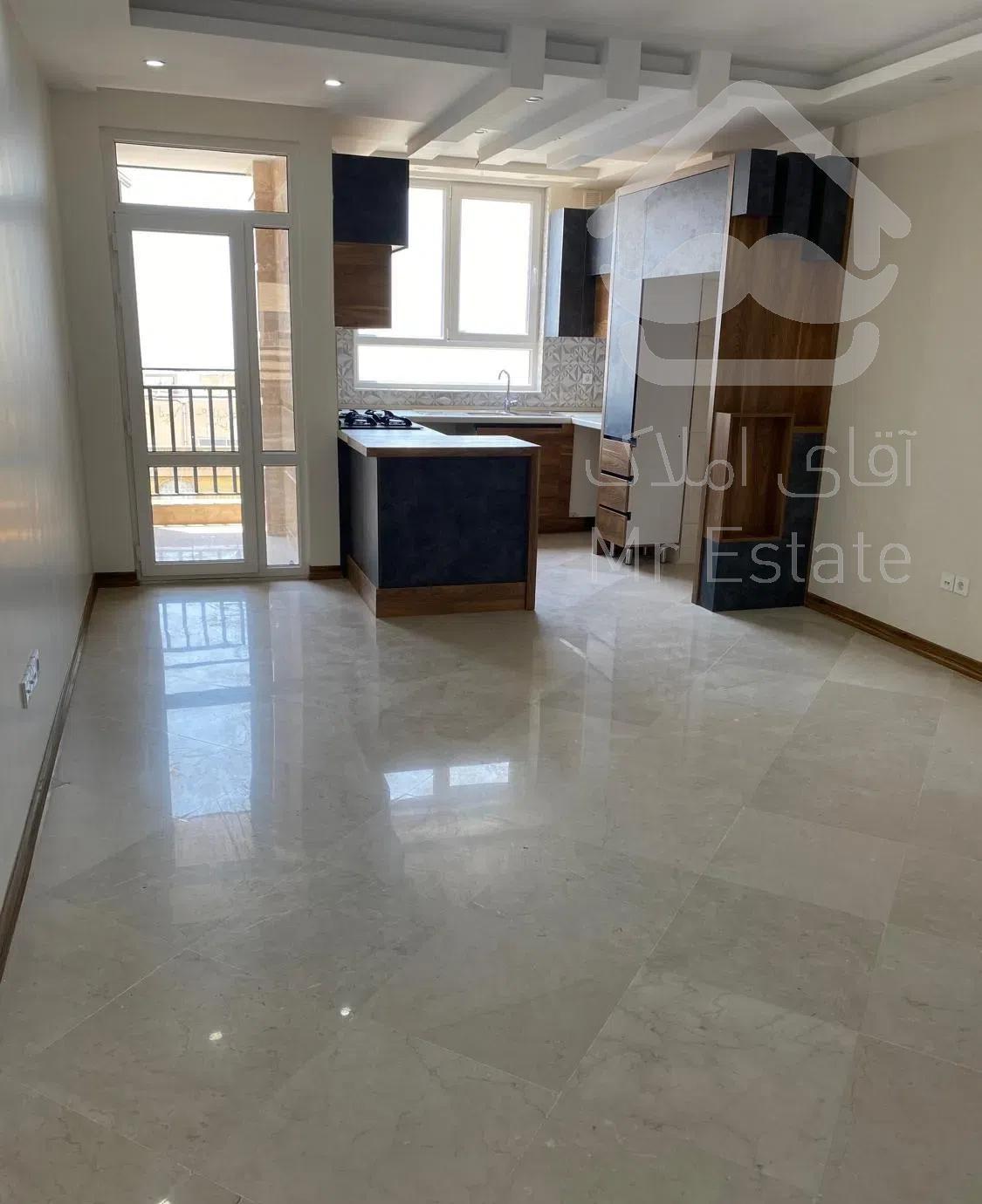 ۸۲متر۲خواب فول۶ساله طبقه۴ (وفاآذر شمالی)