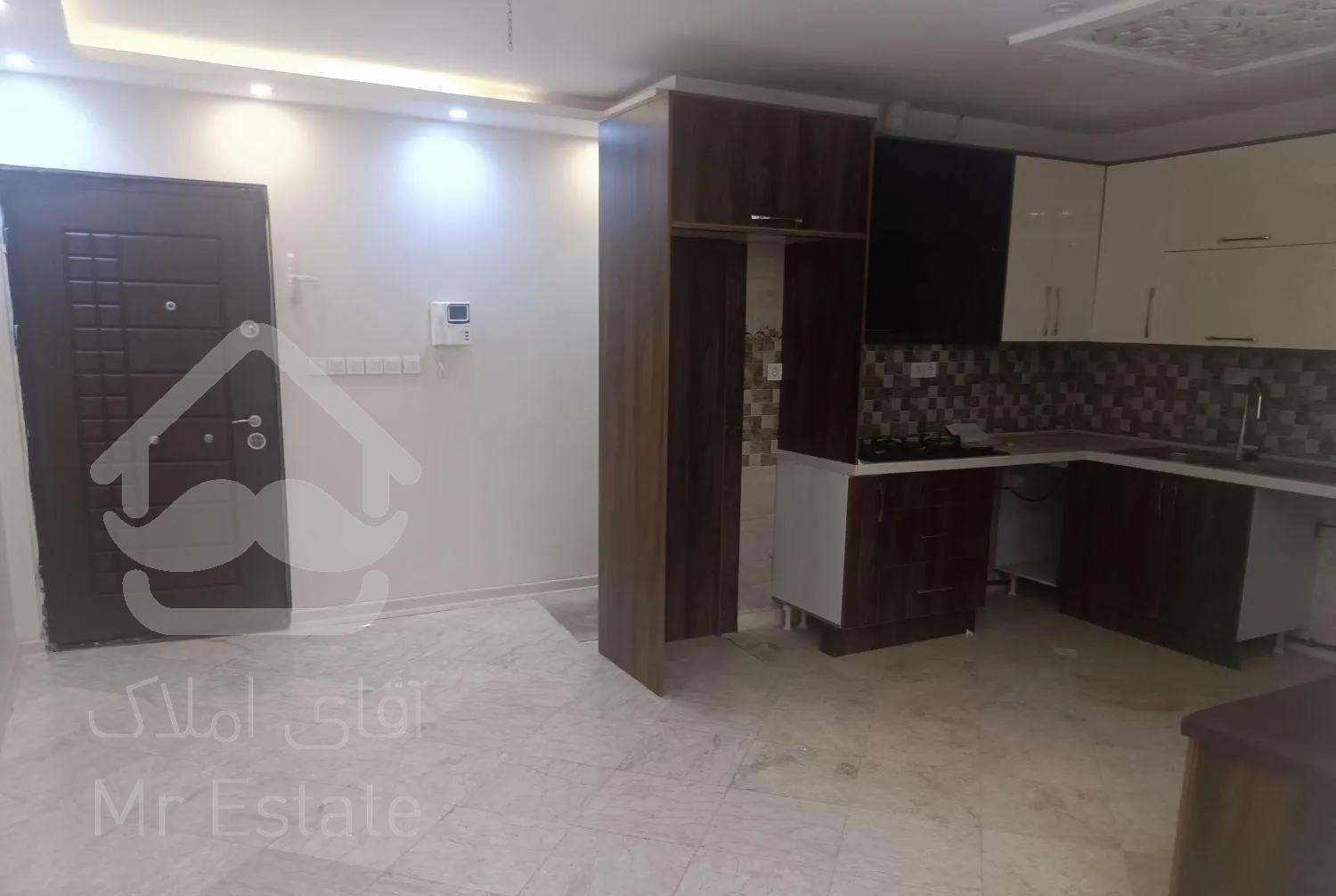 ۱۰۰متر.تکواحدی.خ سنایی