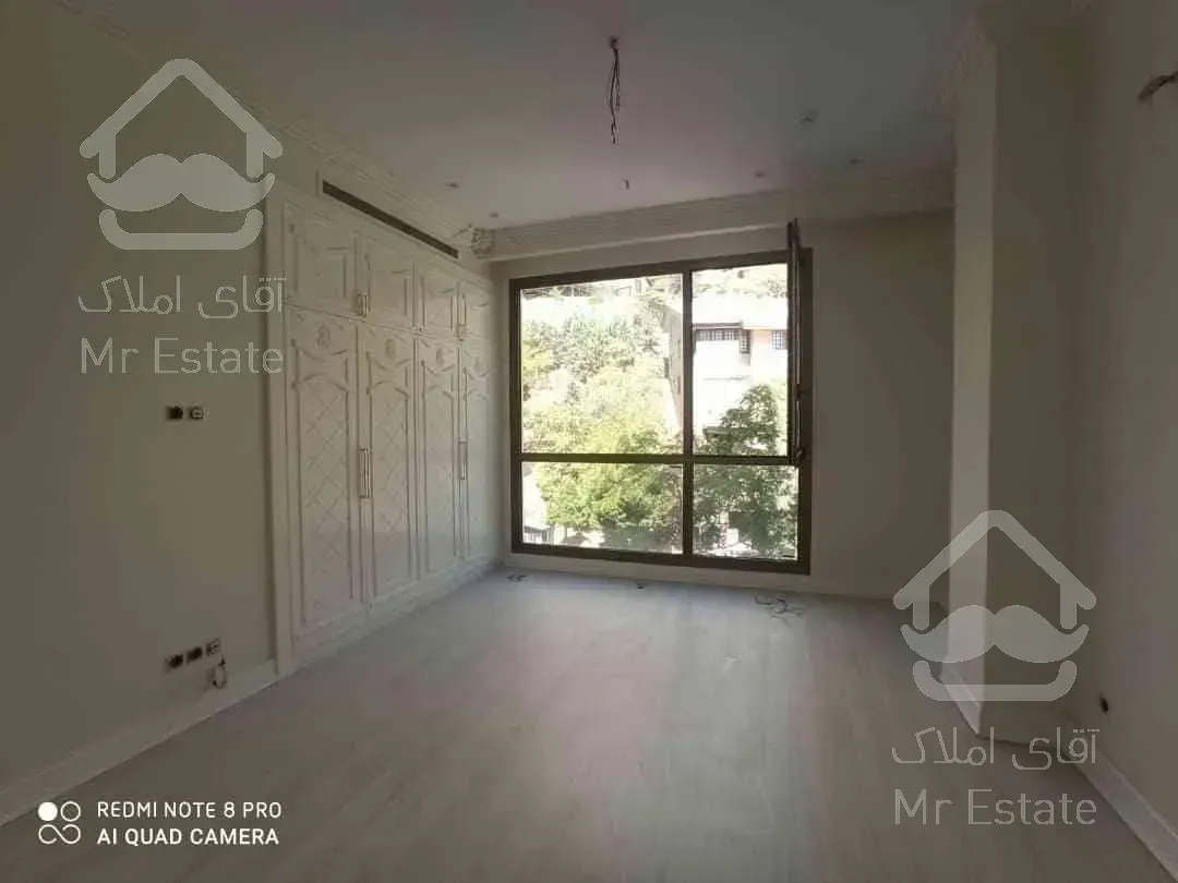 آپارتمان ۲۵۰،۴۰۰متر نیاوران یاسر ۳خواب نوساز فول تراس بزرگ نورگیر