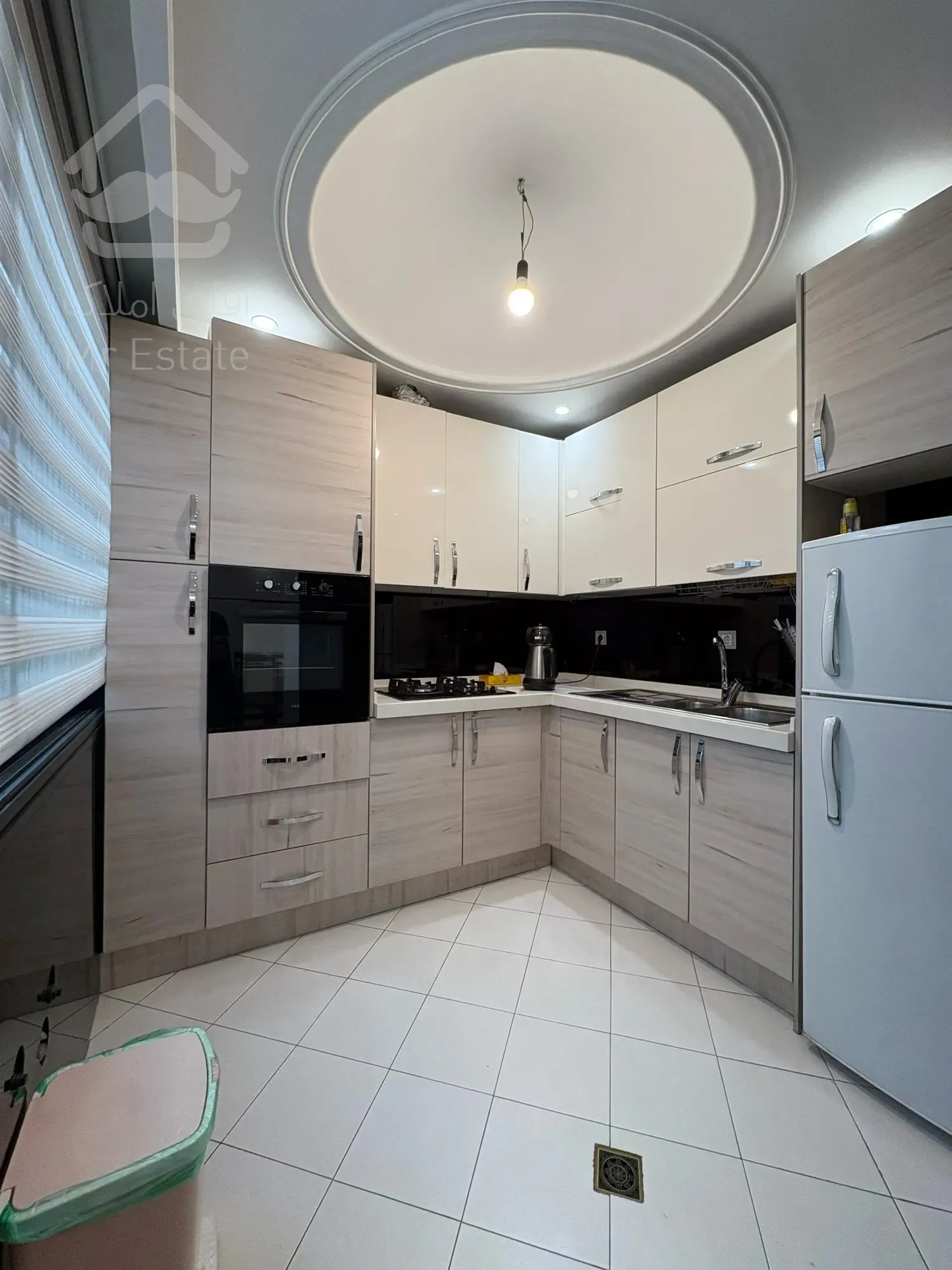 اجاره موقعیت اداری ۸۵ متر بر اصلی