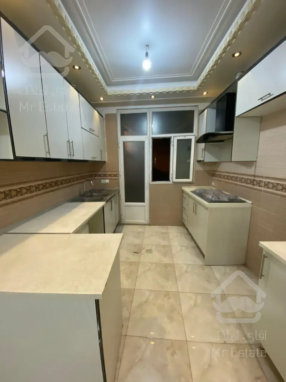 آپارتمان ۶۳ متری تک خواب فول امکانات سال ساخت ۱۳۹۳