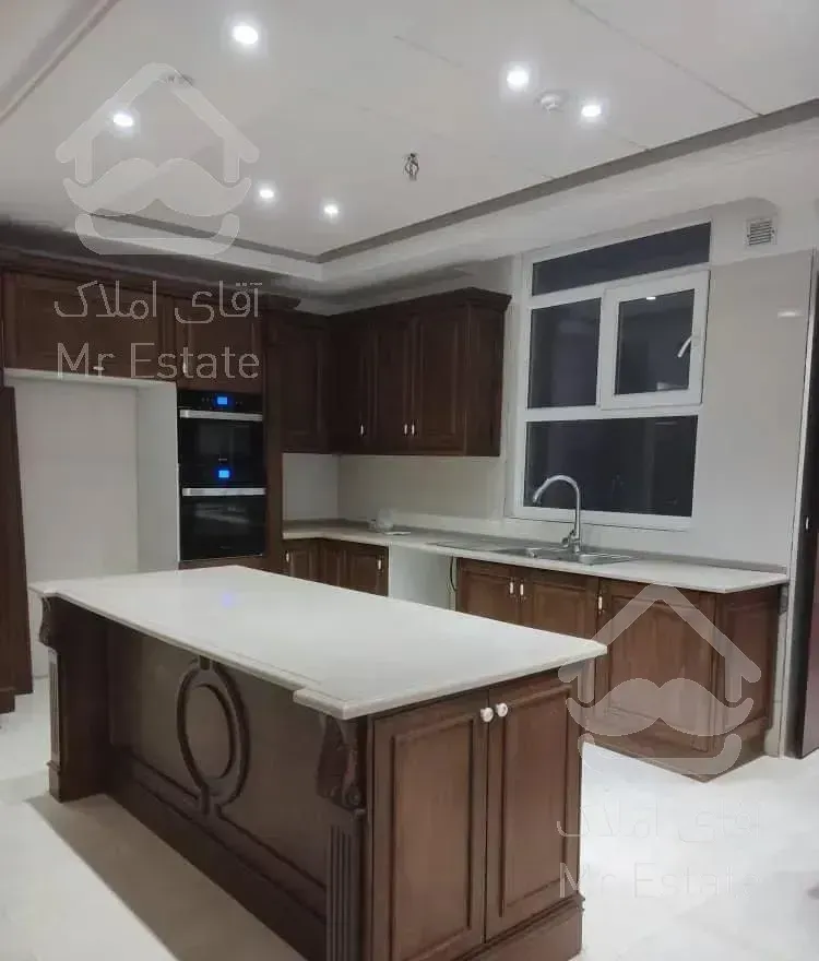 پاسداران/فرعی مشجر و دنج/148متر/3خواب