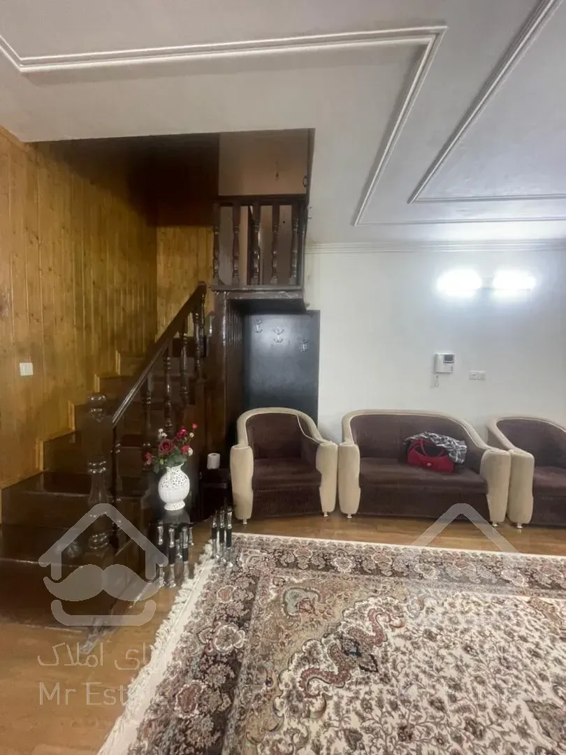 فروش خانه دوبلکس. تهاتر با آپارتمان. 3 خواب. باغ. شخصی‌ساز.