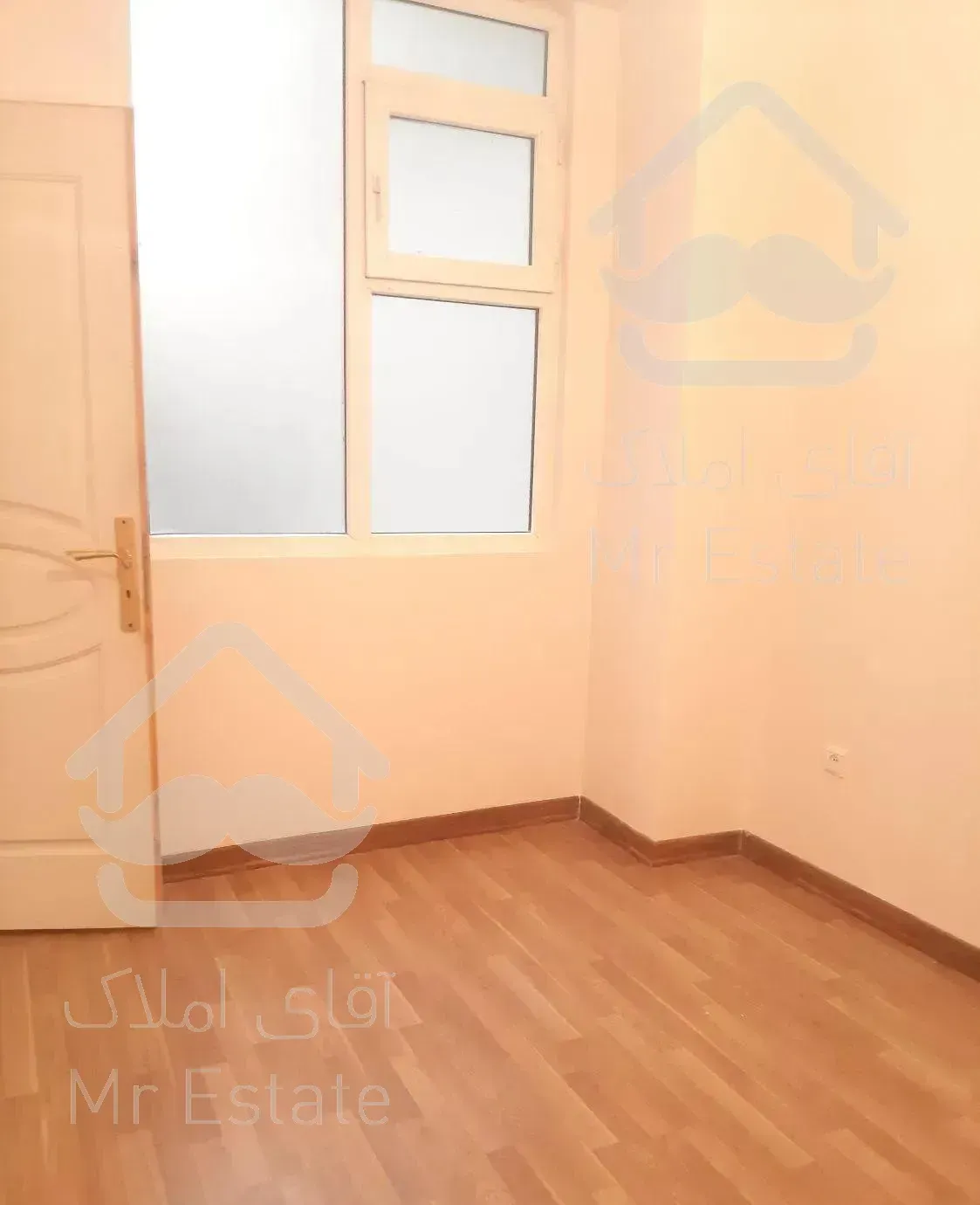 آپارتمان پونک ( شاهین شمالی ) ، ۷۱متر