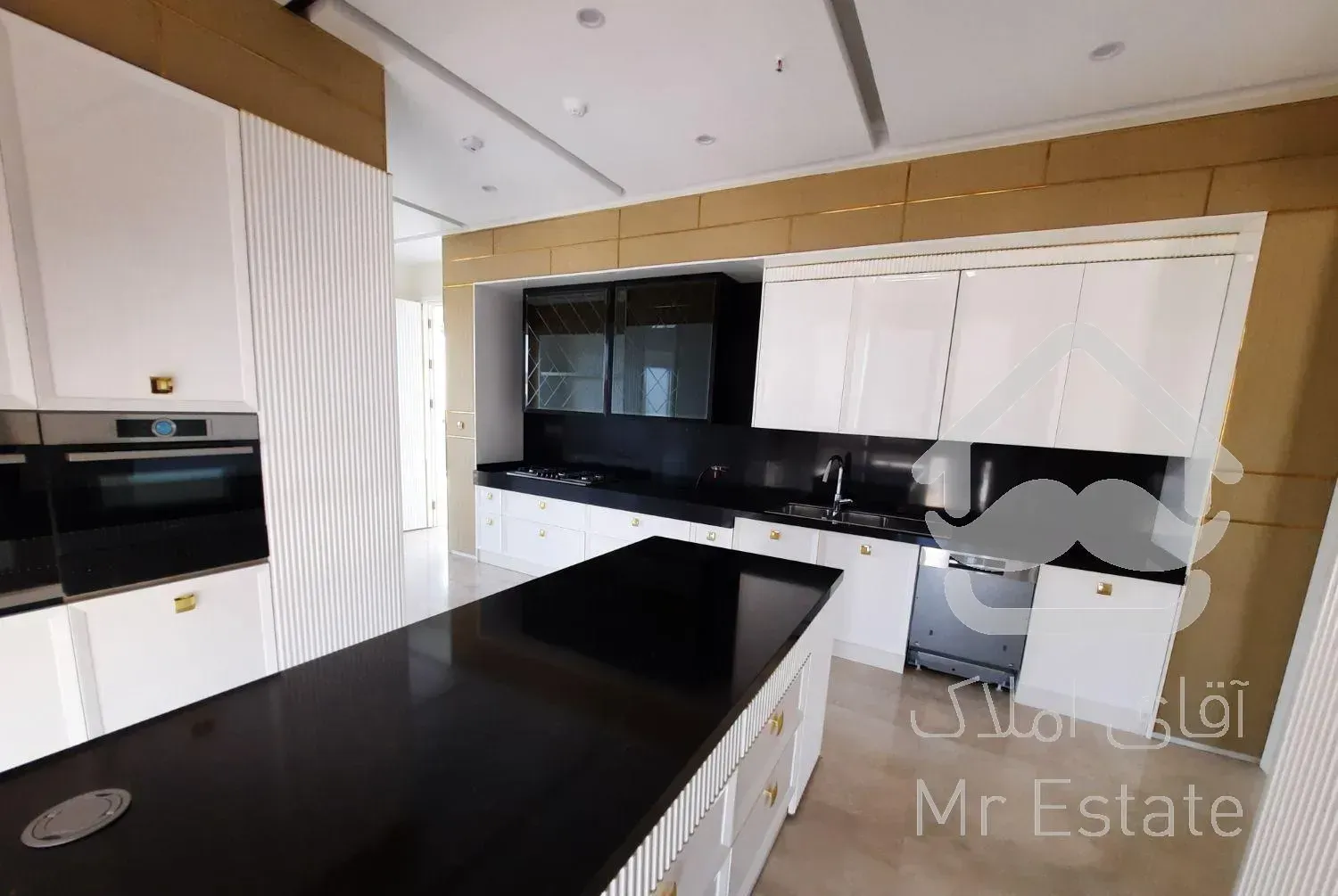 ۲۸۵ متر ۴ خواب شیخ بهایی شمالی فول مشاعات