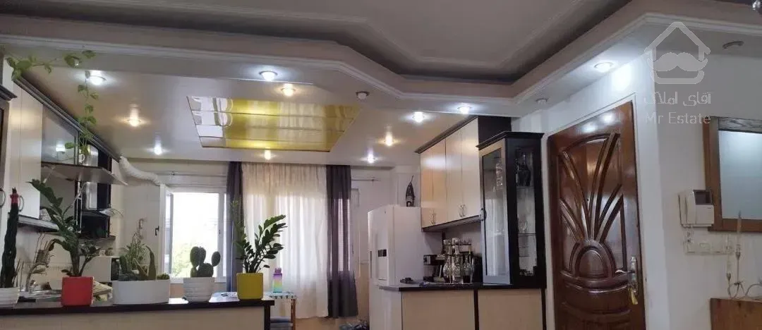 ۸۵ متر طلا /خیابان کاشان/زیر بهای کل منطقه