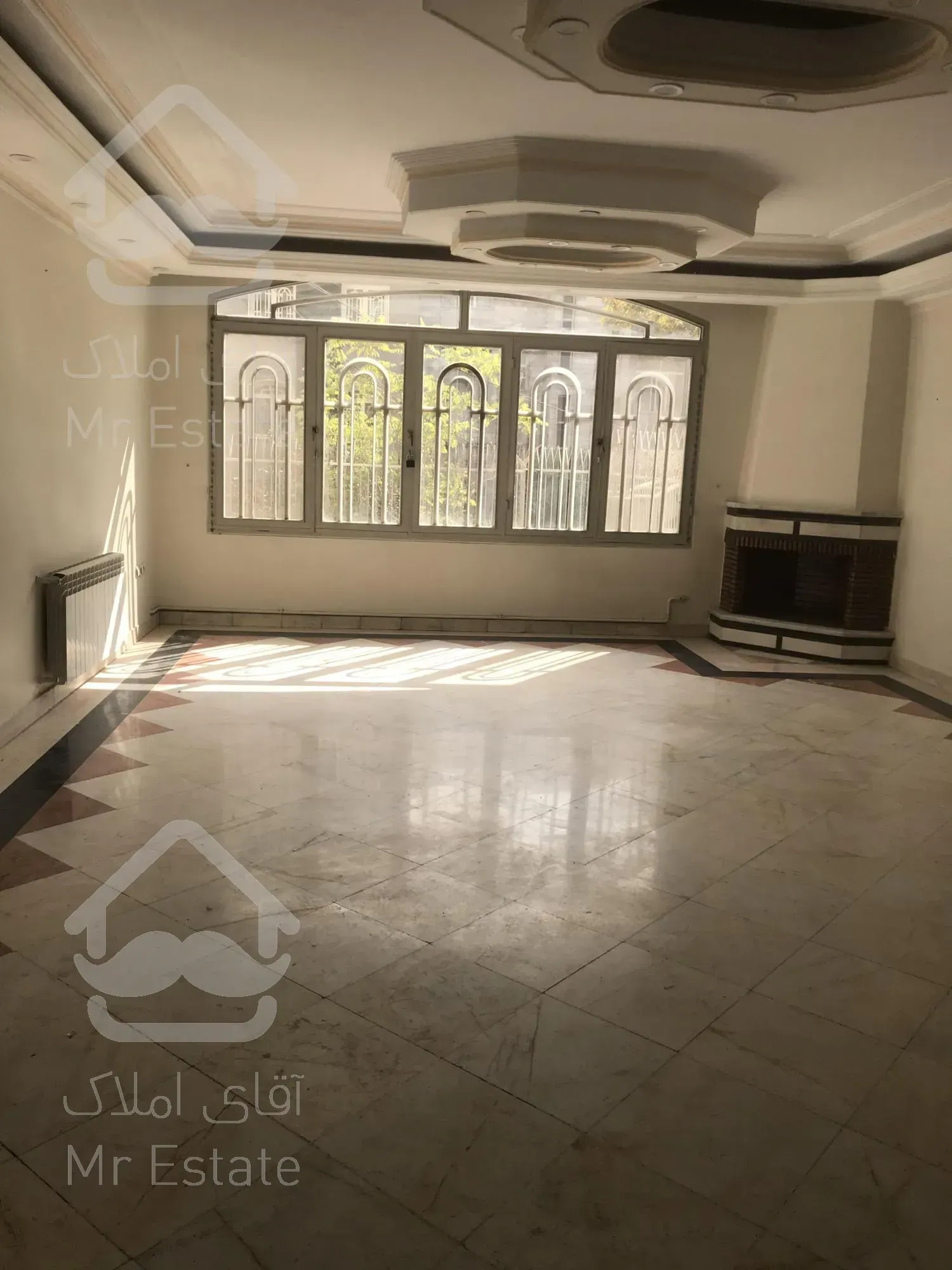 ۱۱۰ متر گلستانها/رهن کامل/فول/پارکینگ حیاط