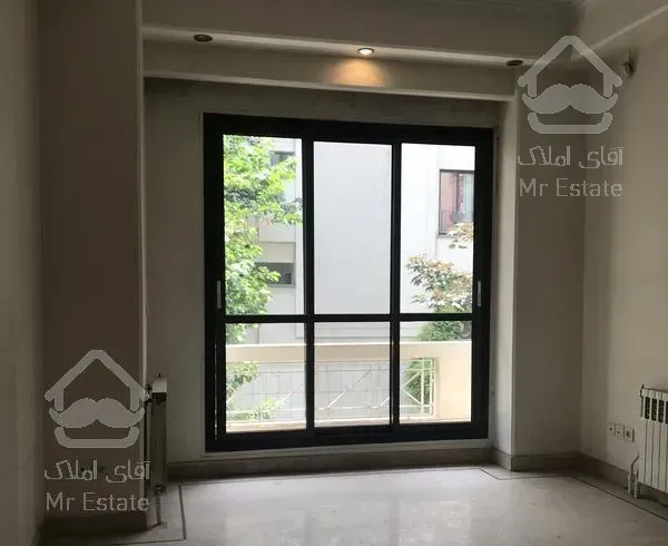 ۲۲۰ متر آپارتمان خوش نقشه