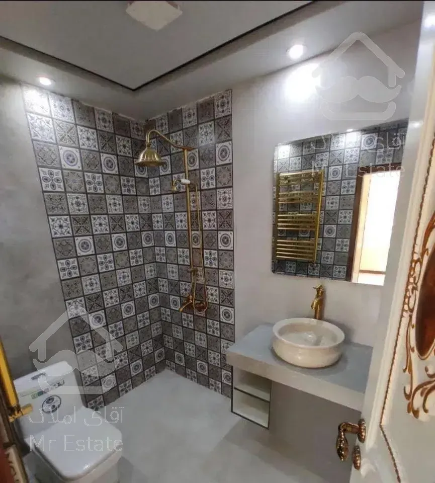 میرداماد 170 متر نور گیر و خوش نقشه