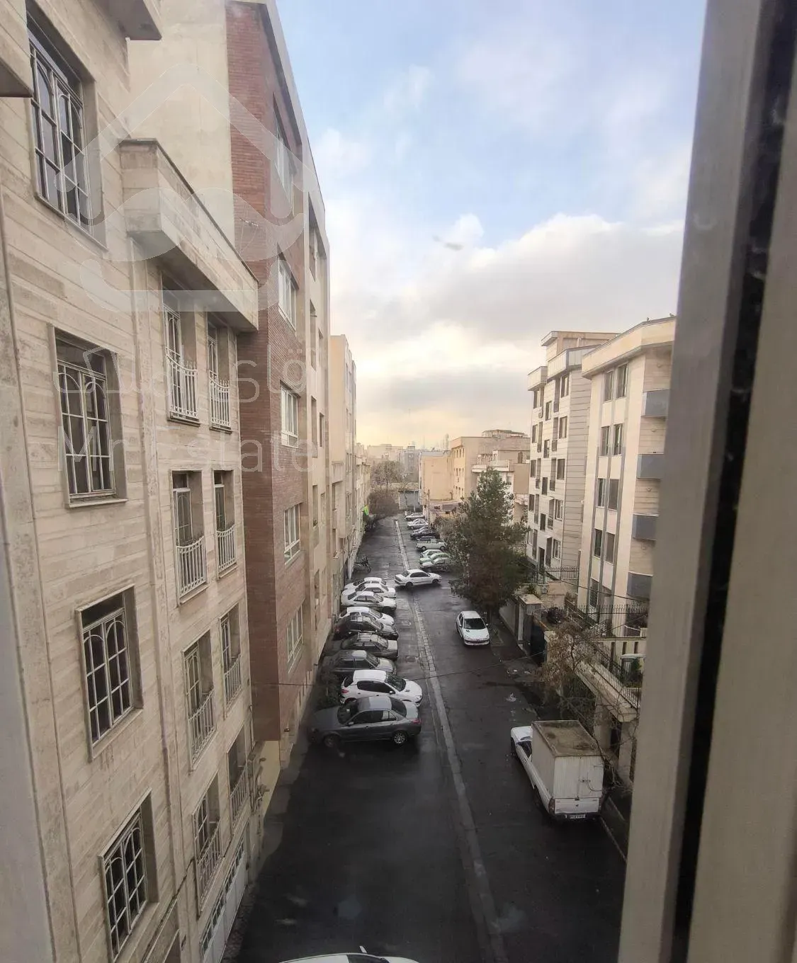 ویو ابدی/تک واحدی/۱۱۱متر/حاجی پور/فرعی دنج