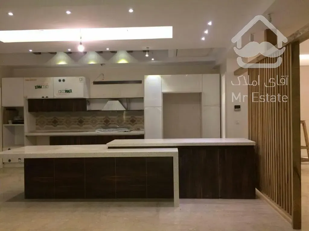 خرید آپارتمان 215 متری فرمانیه