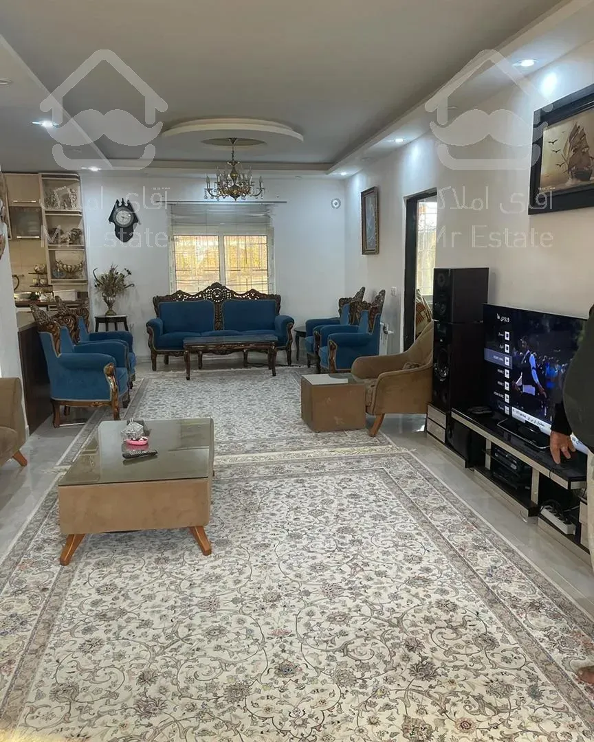 عمارت بزرگ لاکچری ساحلی