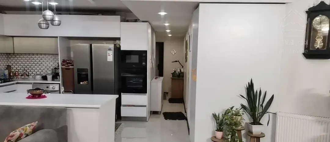 77 متری/ 500 میلیون وام دارد/ 2 خواب/ تک واحدی