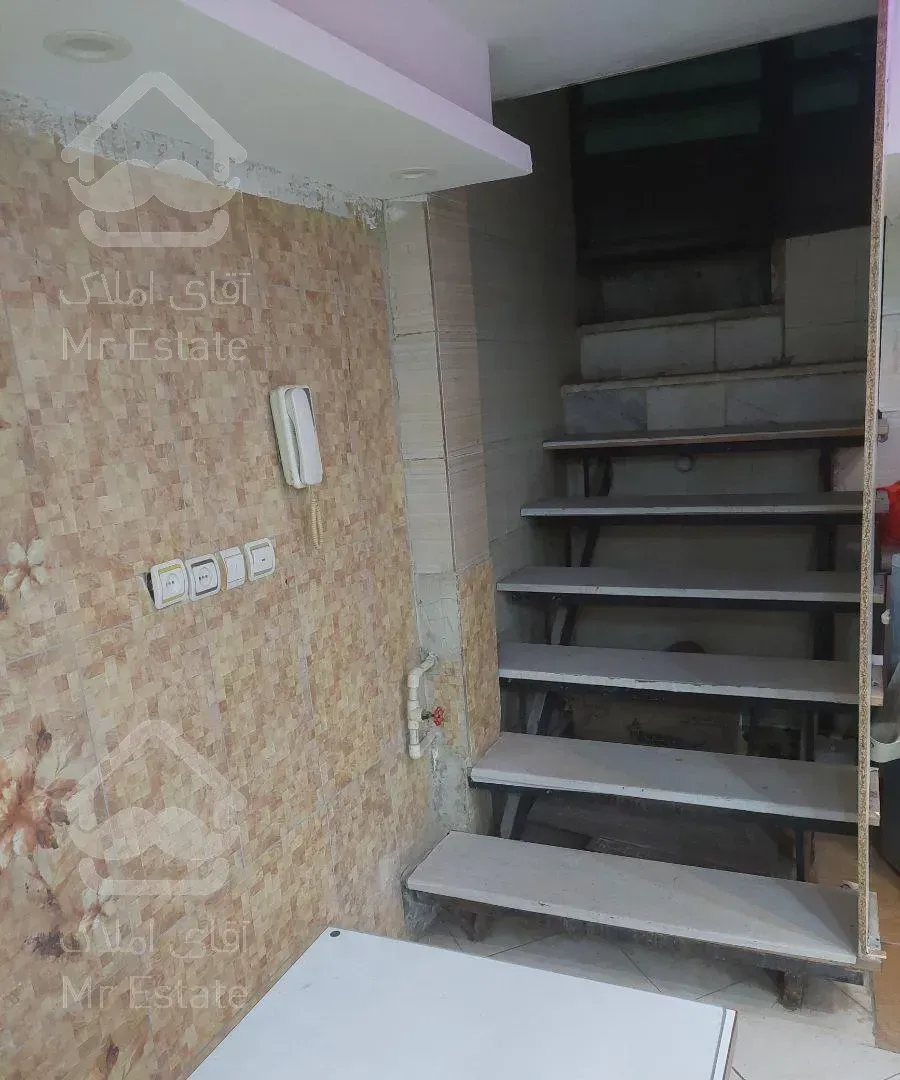 زیرزمین ۵۰ متری مجهزو مستقل  از ساختمان(درختی)